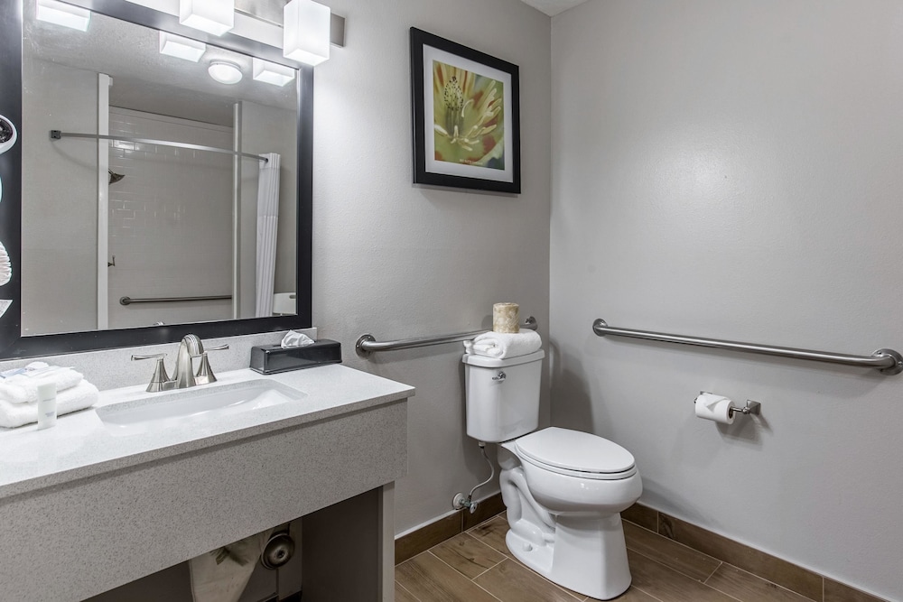 Wingate by Wyndham Cedar City 50/50