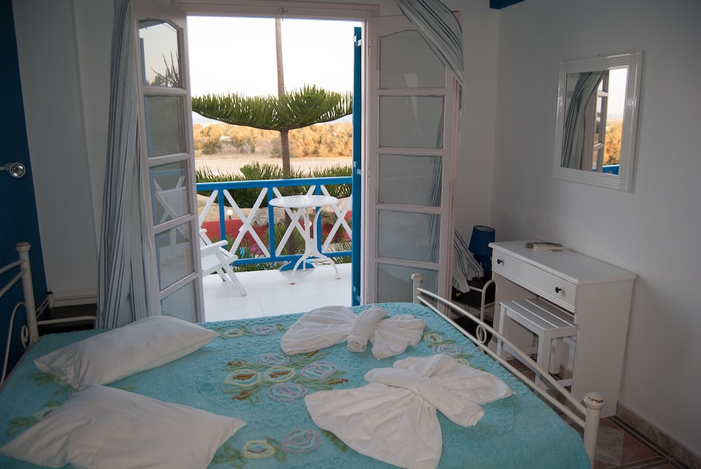 VILLA MICHALIS 44/59