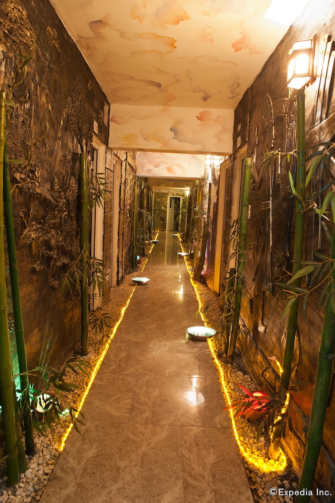 Muong Thanh Vinh Hotel 66/69