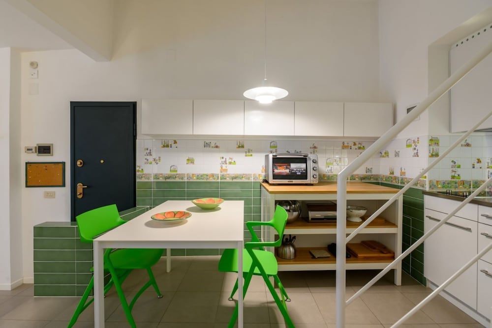 Apartments Florence - San Lorenzo Market 3/8