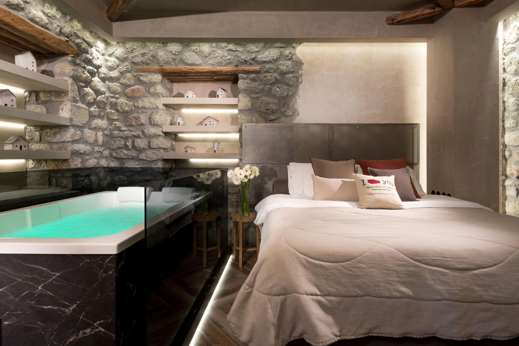 Stone, Hot Tub