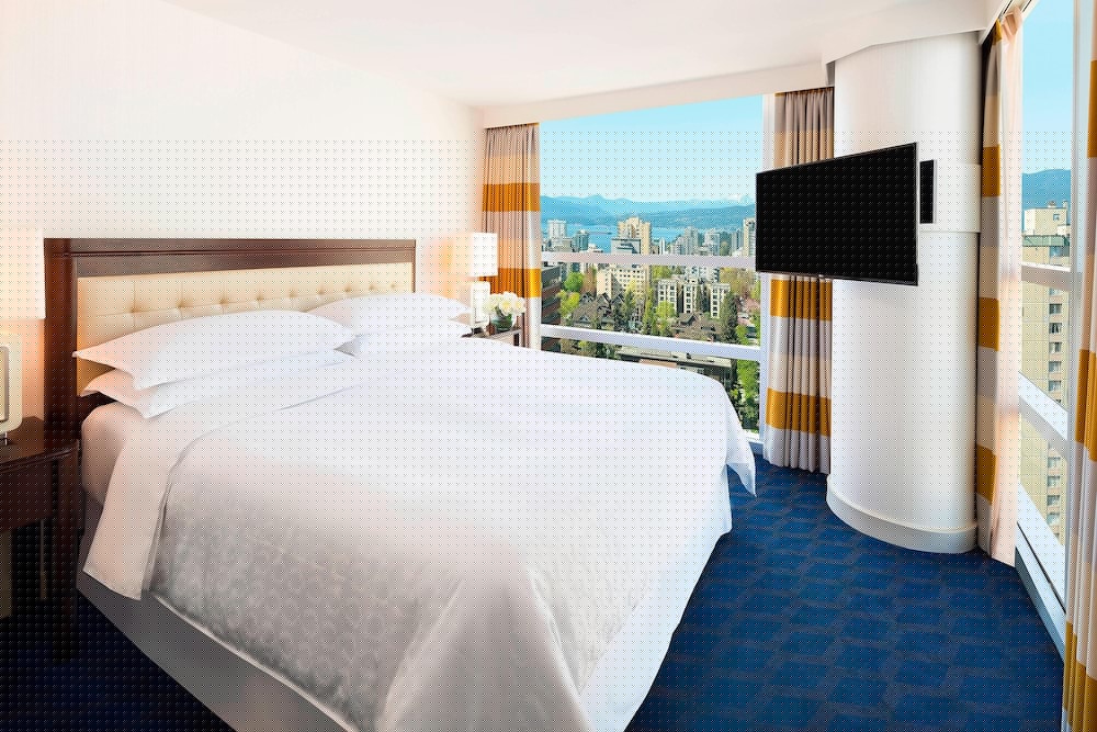 Sheraton Vancouver Wall Centre 8/34