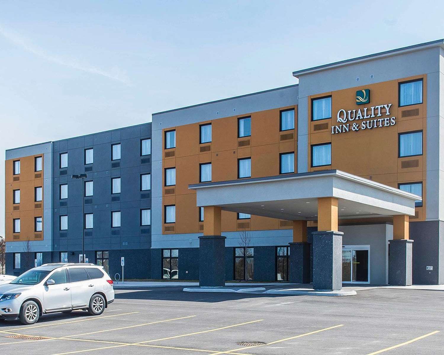 Quality Inn & Suites Kingston, ON 42/45