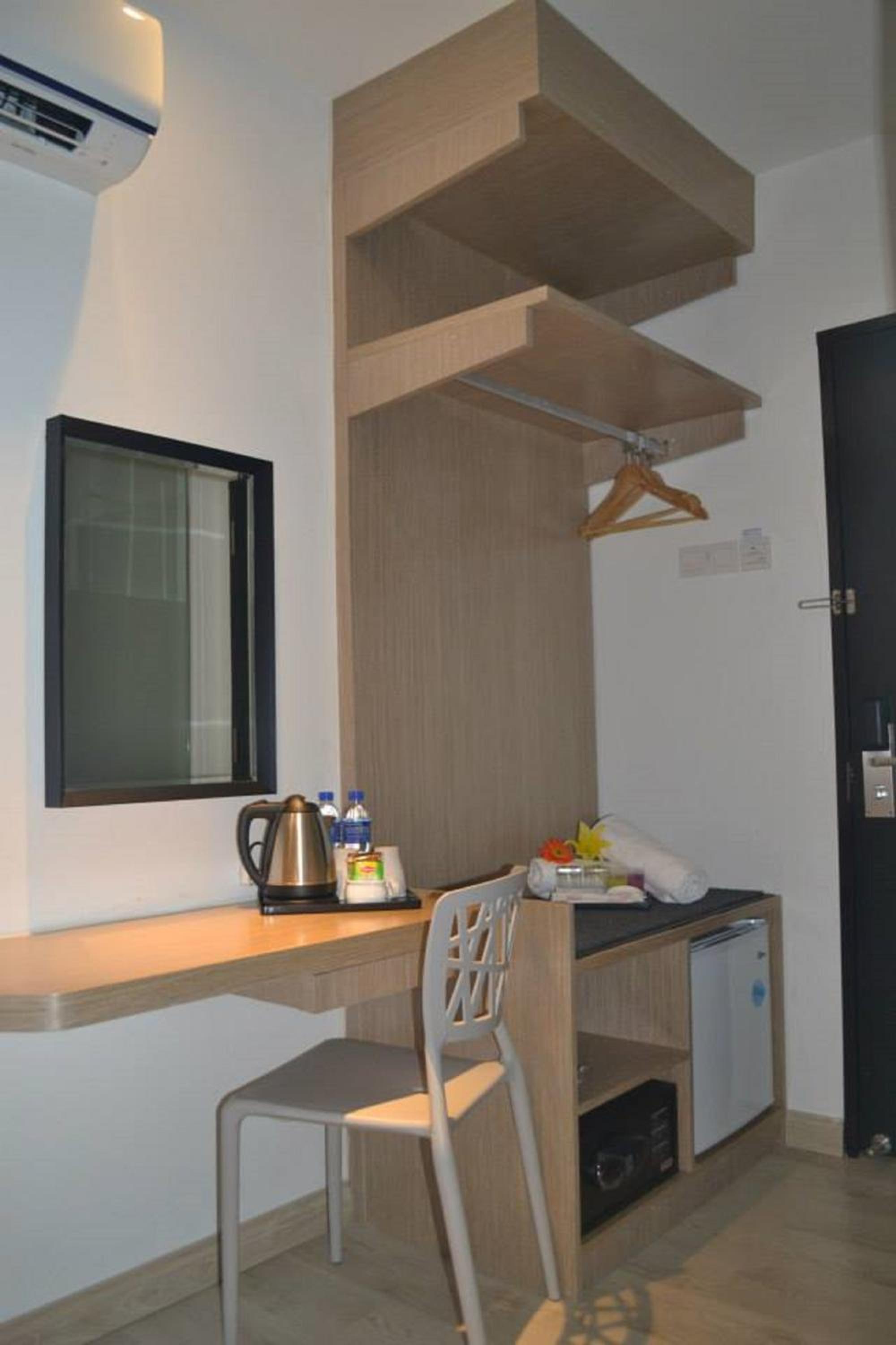 Ashley Boutique Hotel 51/59