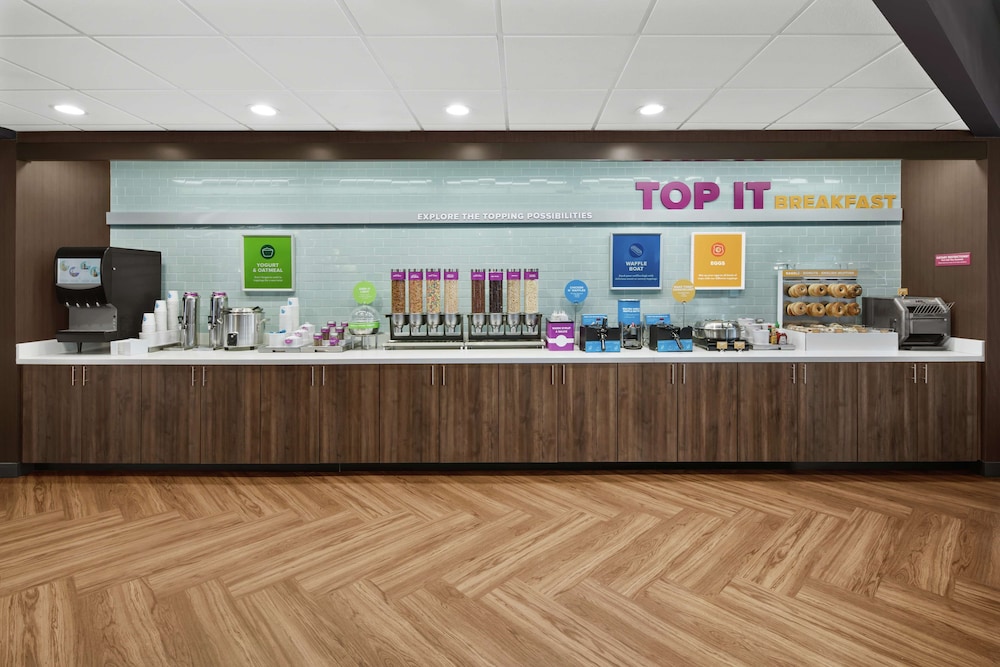 Tru By Hilton Savannah Midtown Ga 9/54