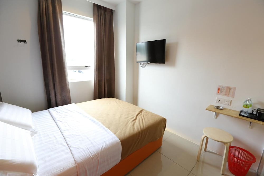 1 Hotel Taman Connaught 10/58