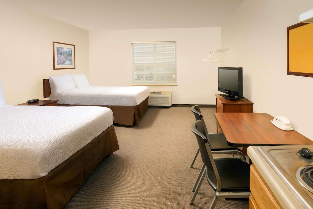 WoodSpring Suites Lincoln Northeast I-80 11/31