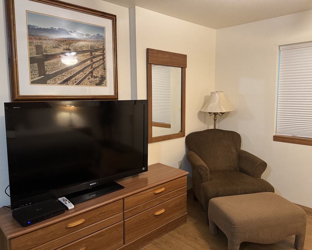 Rocky Mountain Inn 31/50