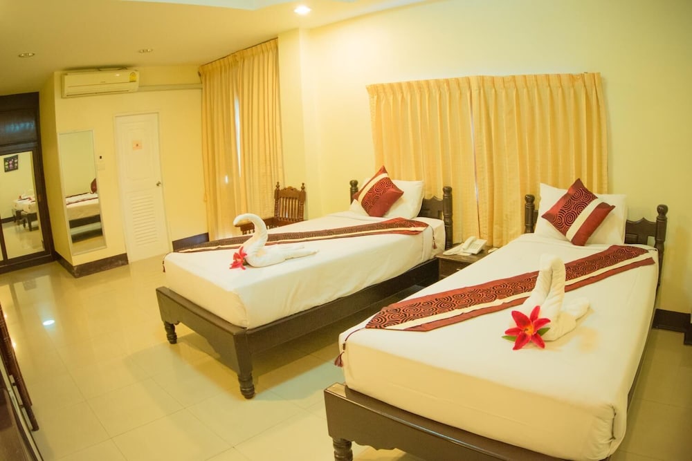 Submukdaphoomplace Hotel 29/50