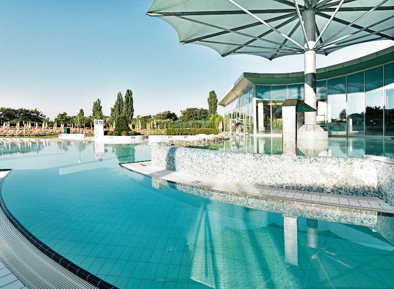 Therme Laa Hotel and Spa 47/51