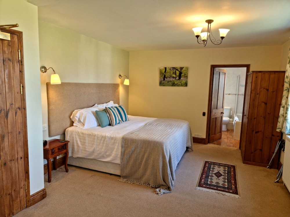 Collaven Manor Hotel 19/78