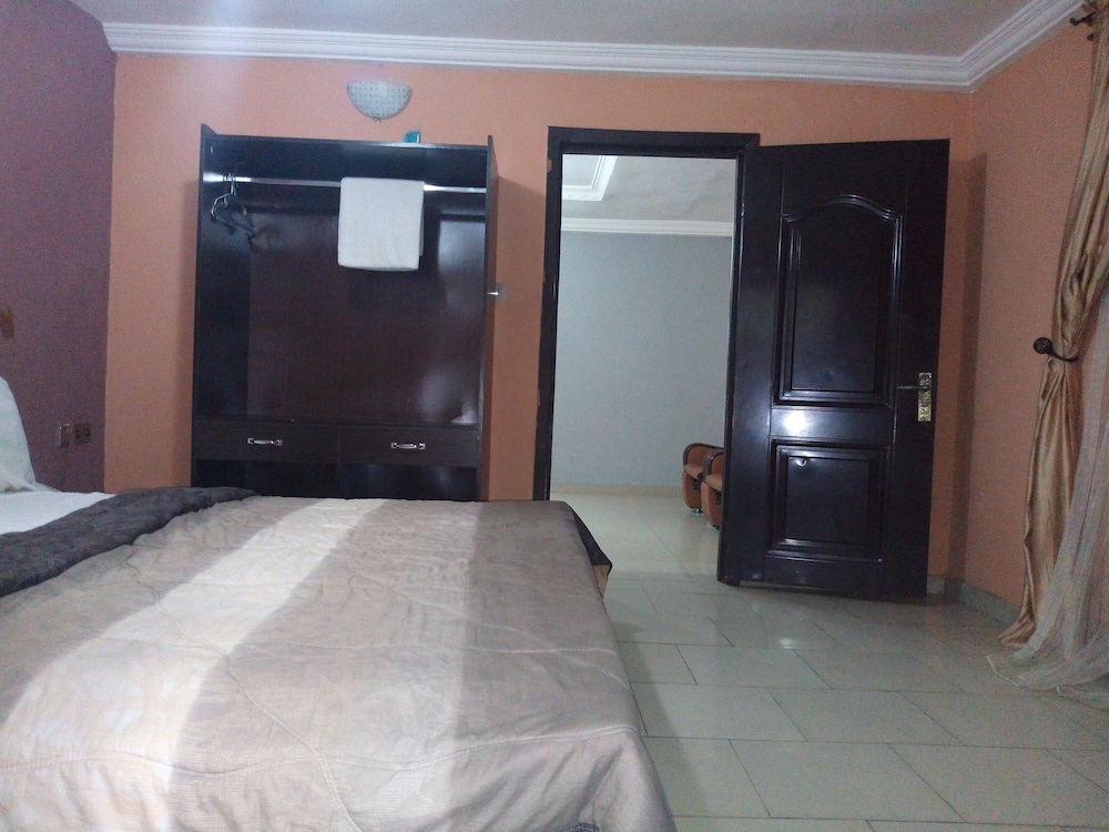 Akma Signature Hotel & Suites 9/20