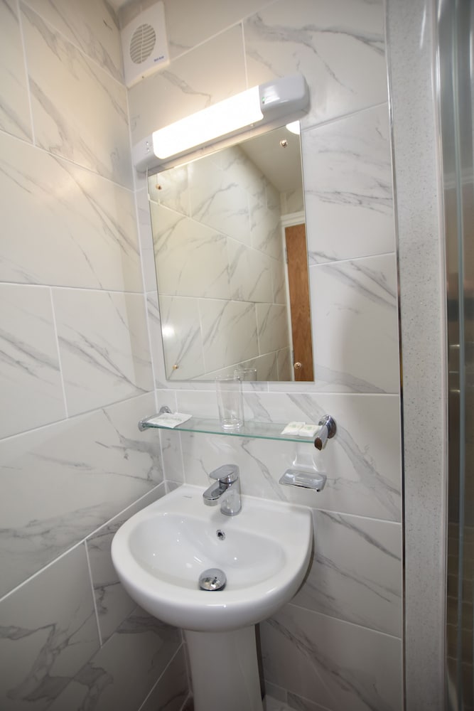 Premierlux Serviced Apartments 55/62