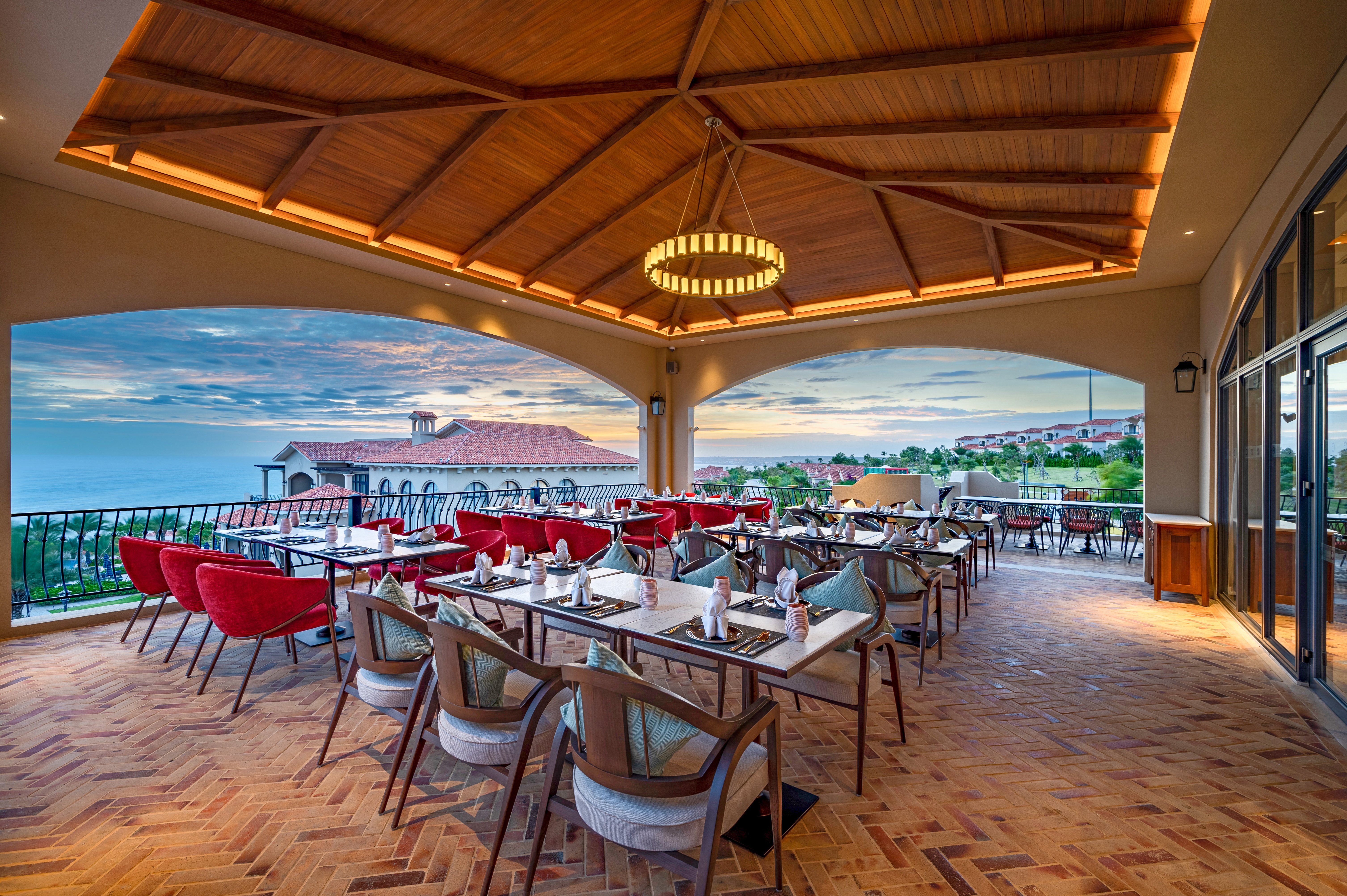 Centara Mirage Resort Mui Ne 67/82