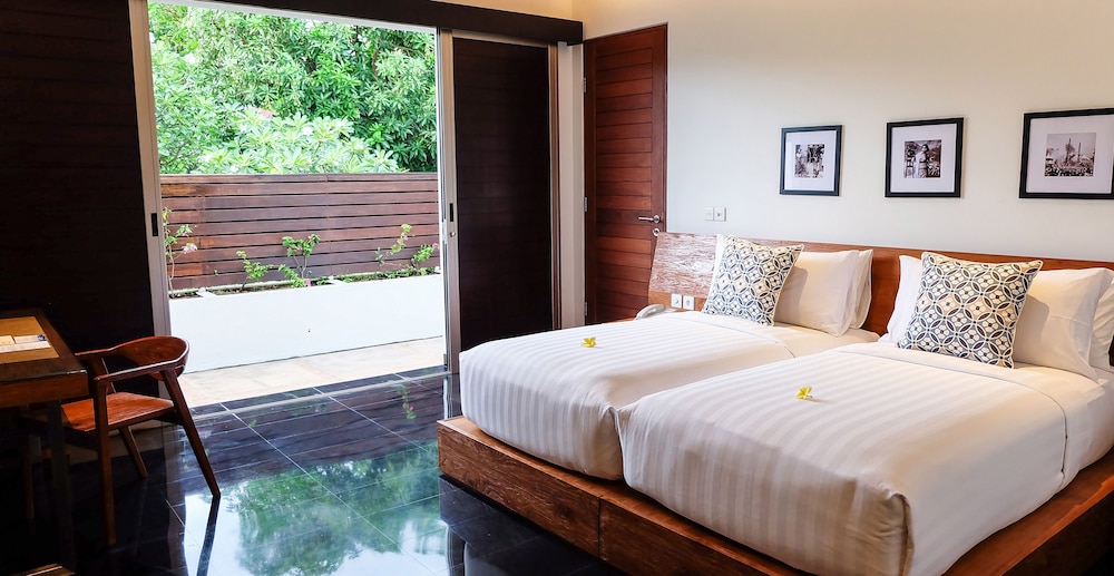 Sun Island Boutique Villas & Spa Seminyak 10/33