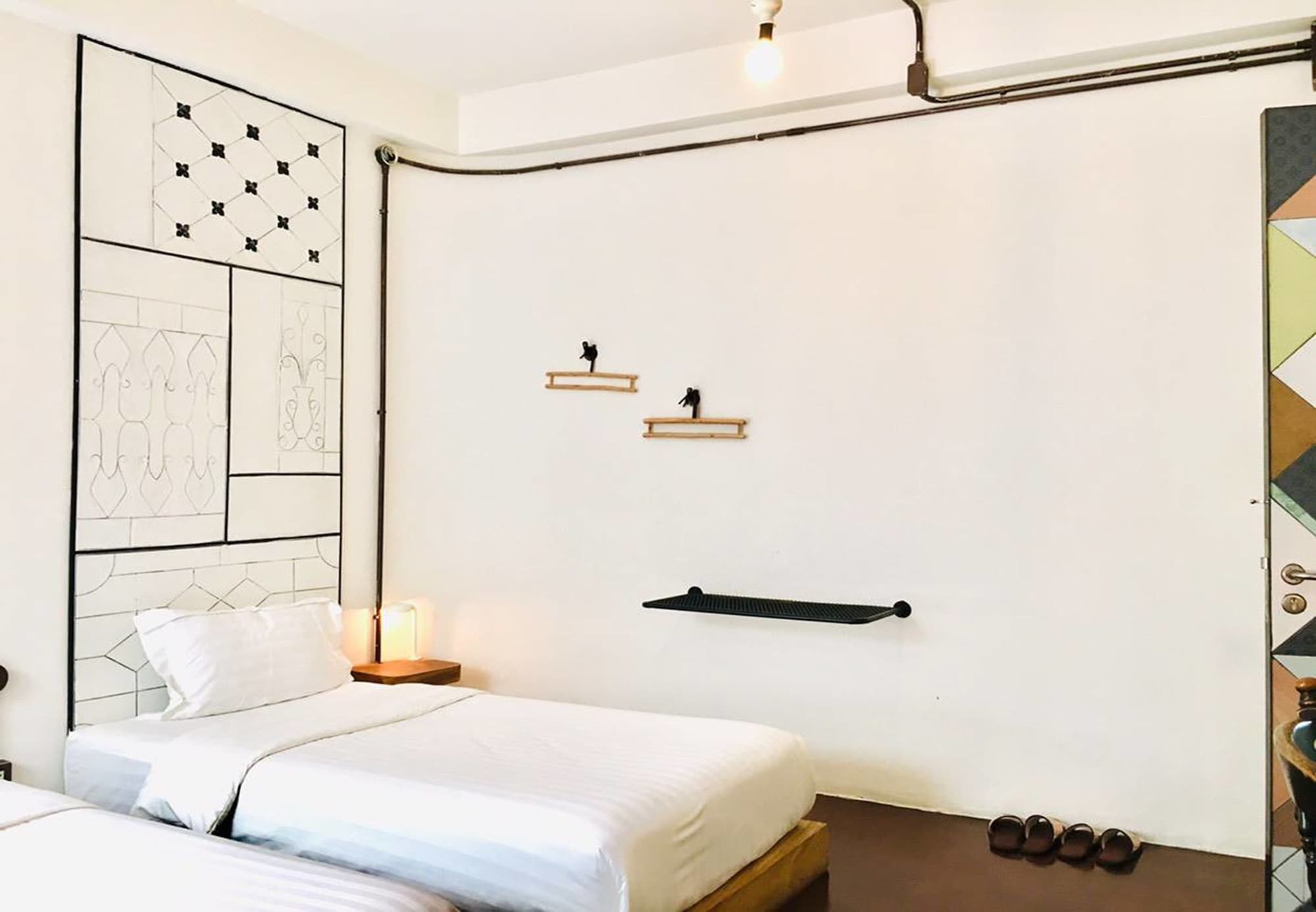 STUDIO, TWIN BEDS, GROUND FLOOR