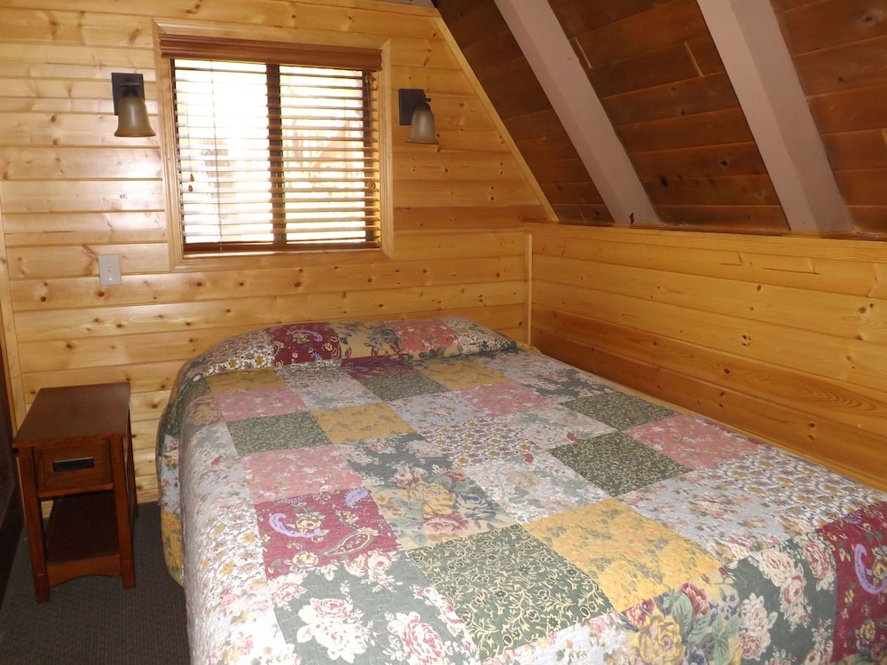 Arizona Mountain Inn and Cabins 21/50