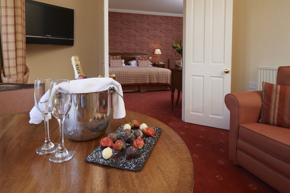 Loch Ness Country House Hotel 41/44
