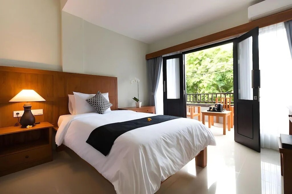 Ab Hotel Kuta 52/74