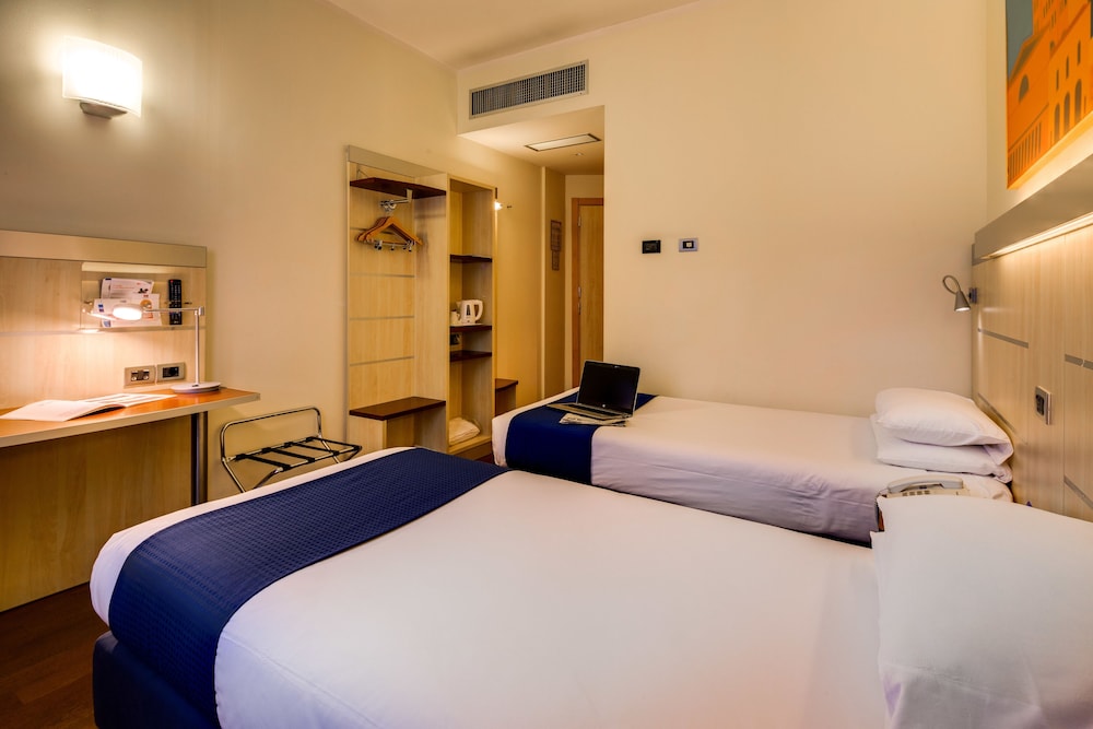 Express Holiday Inn Parma 18/59