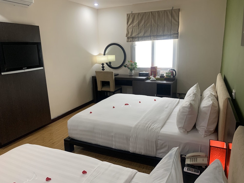 Anise Hotel 33/70