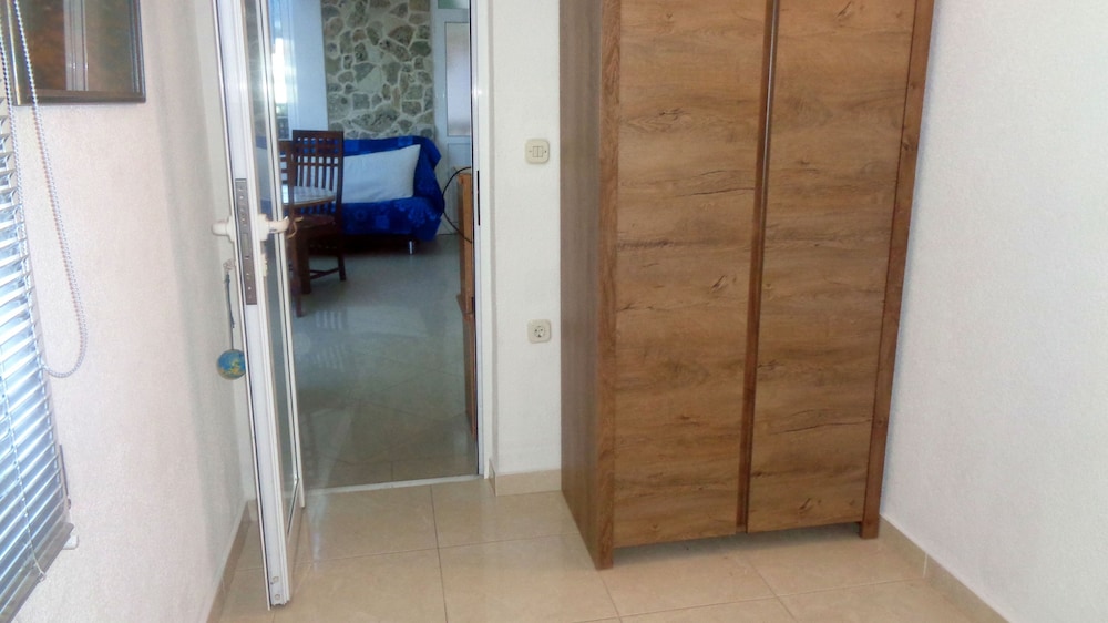 APARTMENTS MORETA 17/50