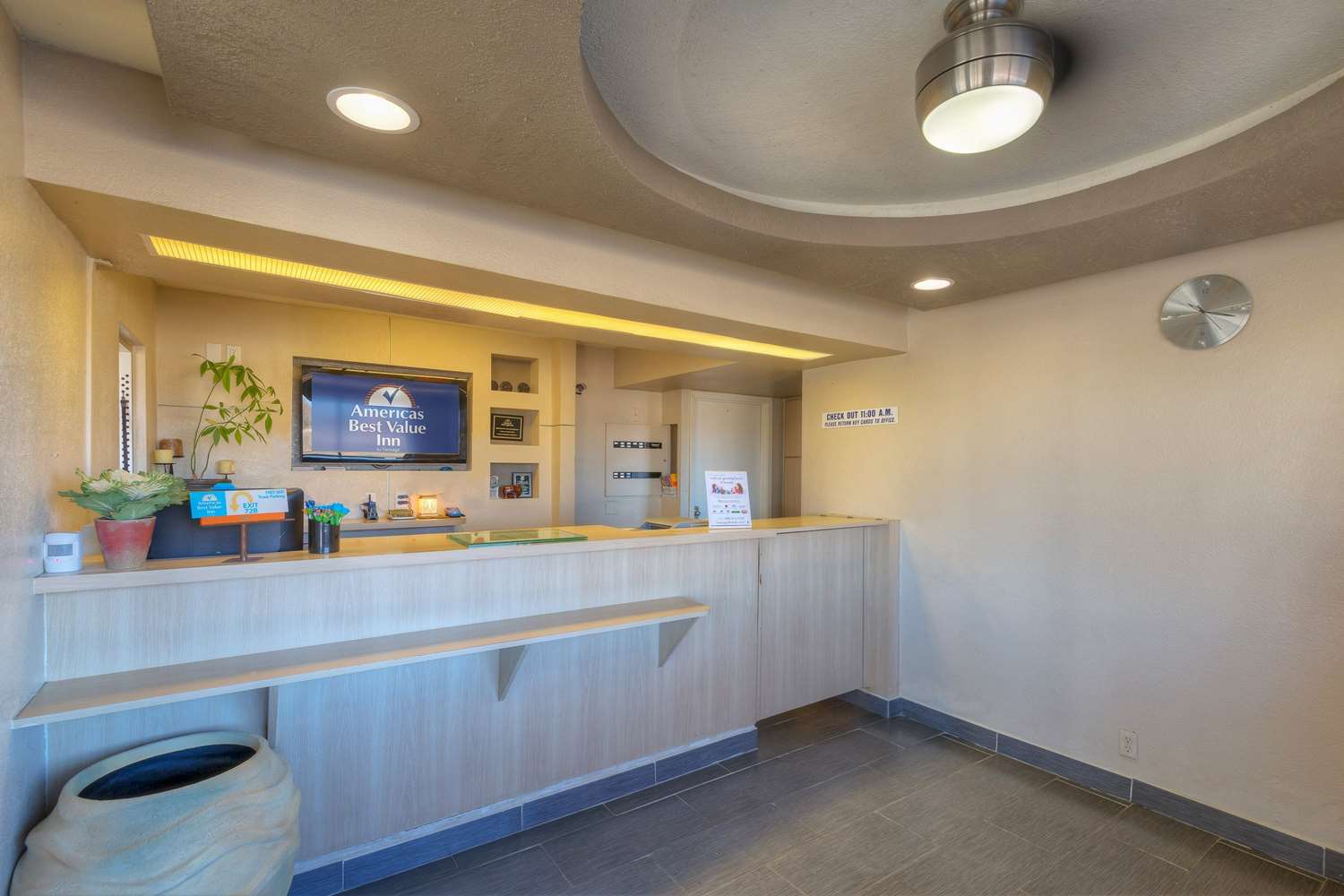 Americas Best Value Inn Amarillo Airport 6/34