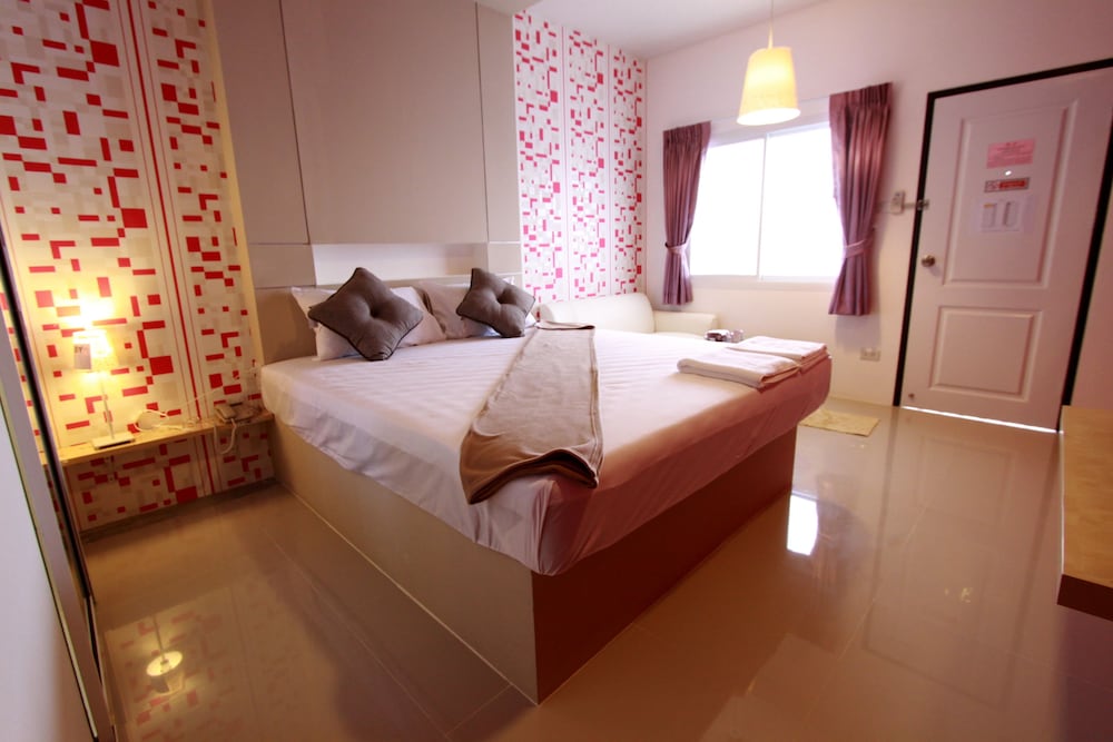 Bearing 26 Hotel 22/37