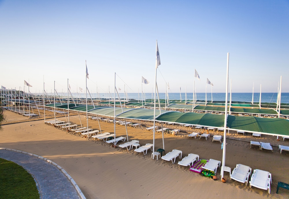 Terrace Beach Resort 26/35