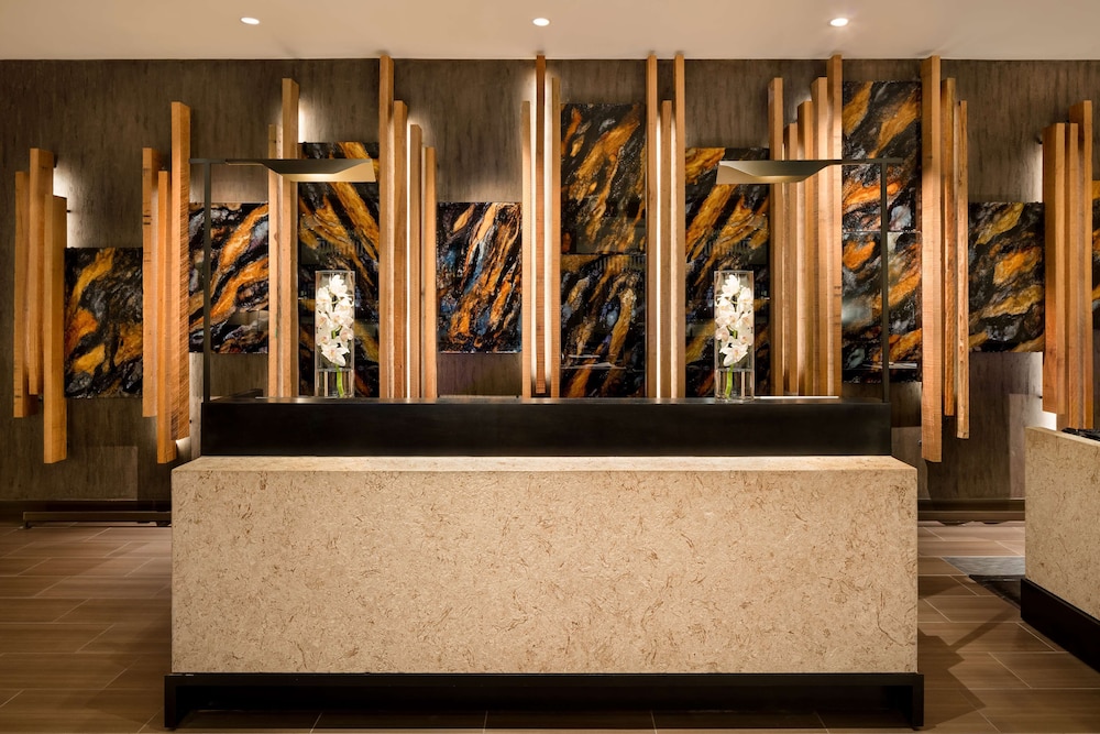 Hilton Austin 25/57