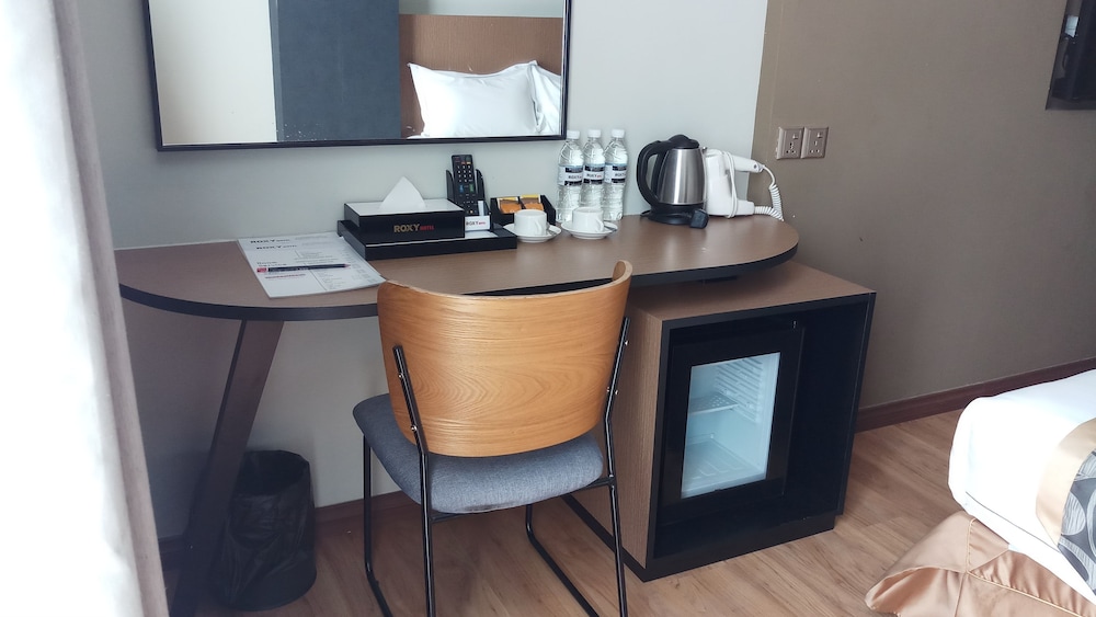 Roxy Hotel Apartment 45/58