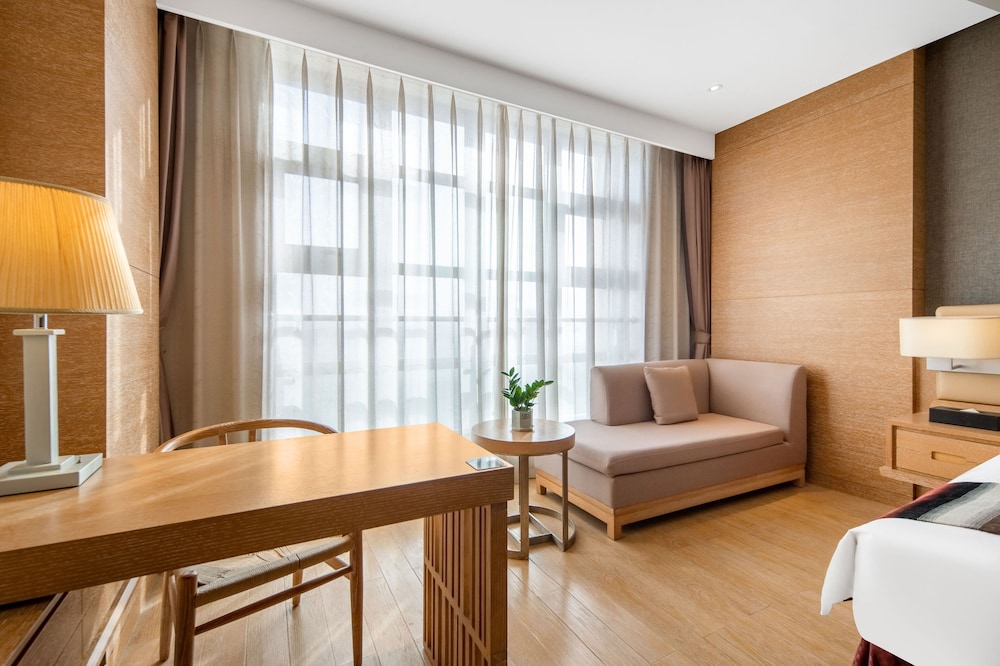 Novotel Huashan 24/50
