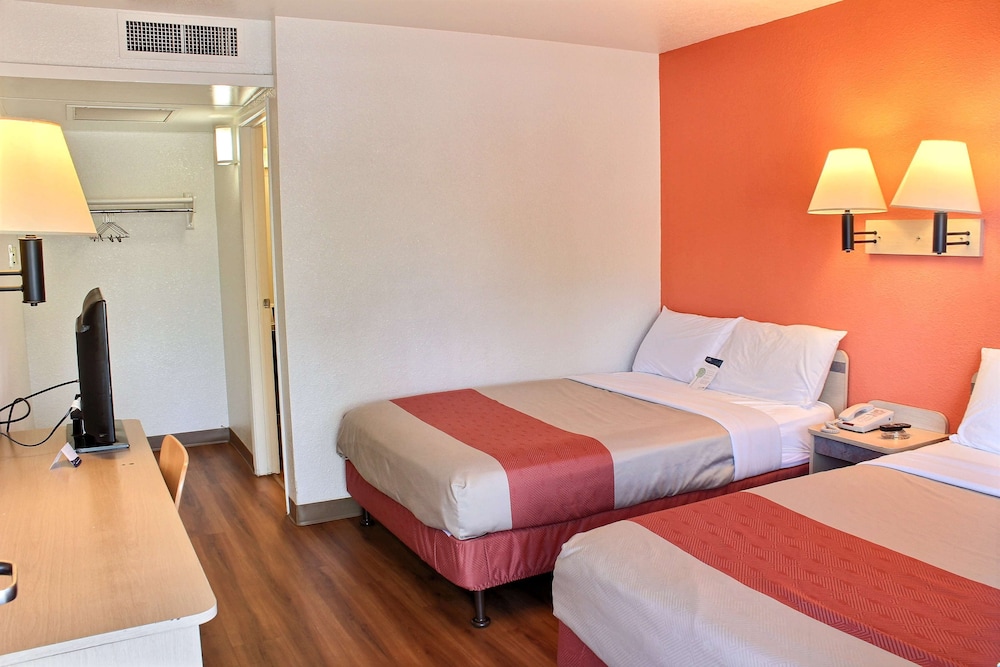 Motel6 Atascadero, CA 22/42