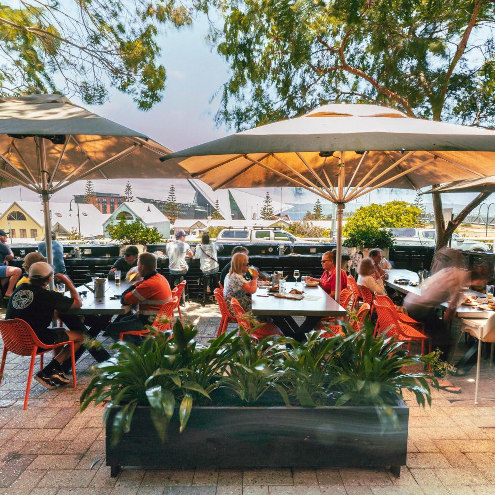 Six Degrees Boutique Hotel 64/67