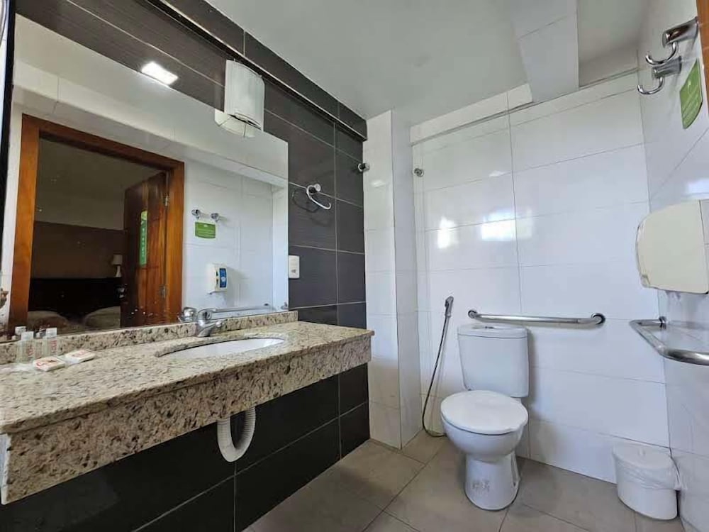 Clh Suites Foz Do Iguacu 47/48