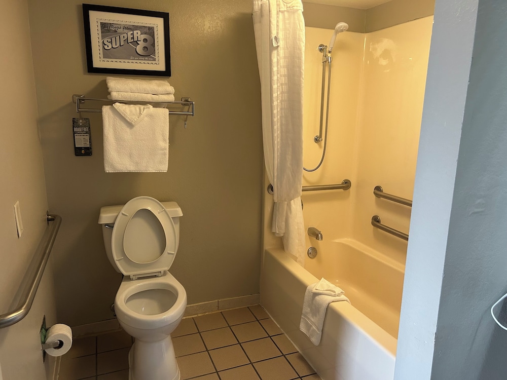 Super 8 by Wyndham Pigeon Forge Dollywood Lane 53/56