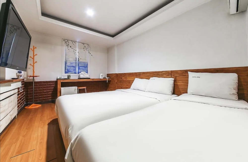 Hotel Tradiup by the Designers 15/50