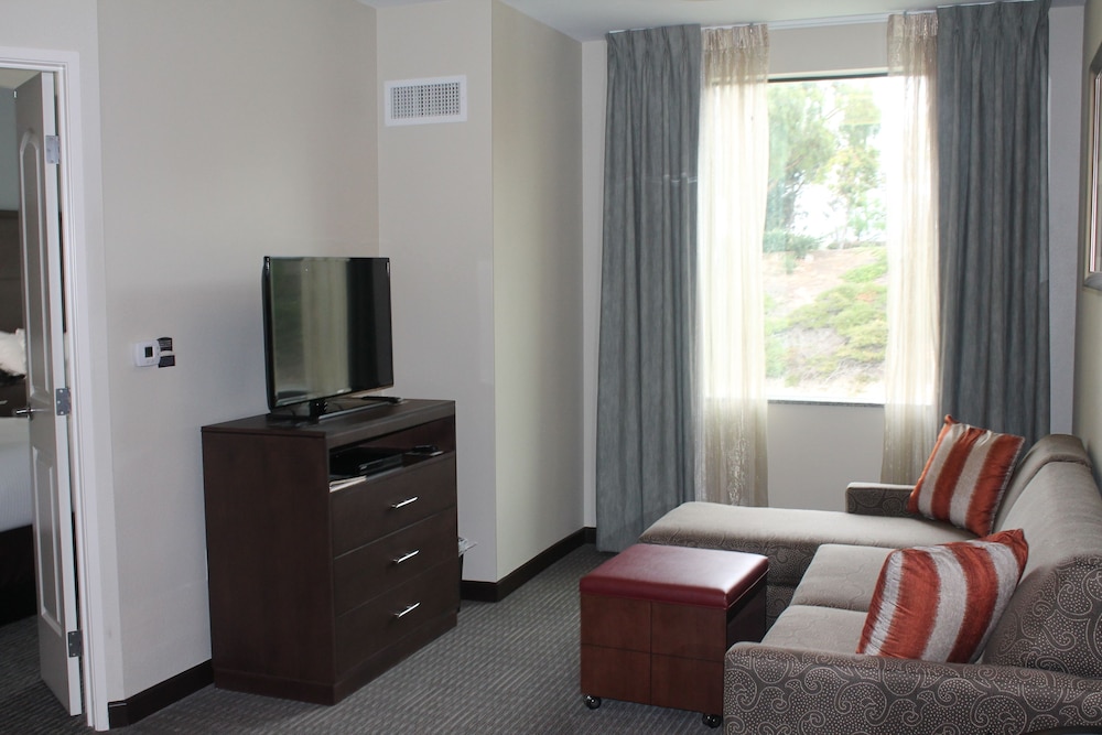 Staybridge Suites Carlsbad/San Diego 40/73