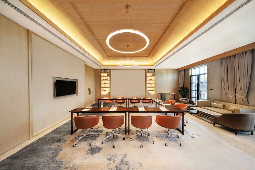 Melia Shanghai Parkside 42/57