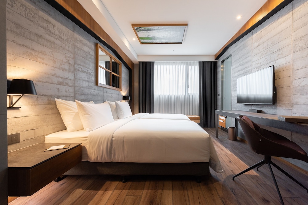 Brio Hotel 14/70