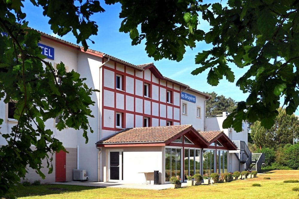 Hotel the Originals Dax Nord Les Bruyeres 2/49