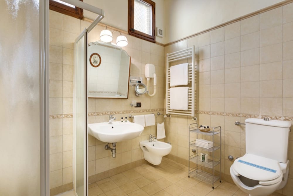 Hotel Morandi Alla Crocetta 5/60