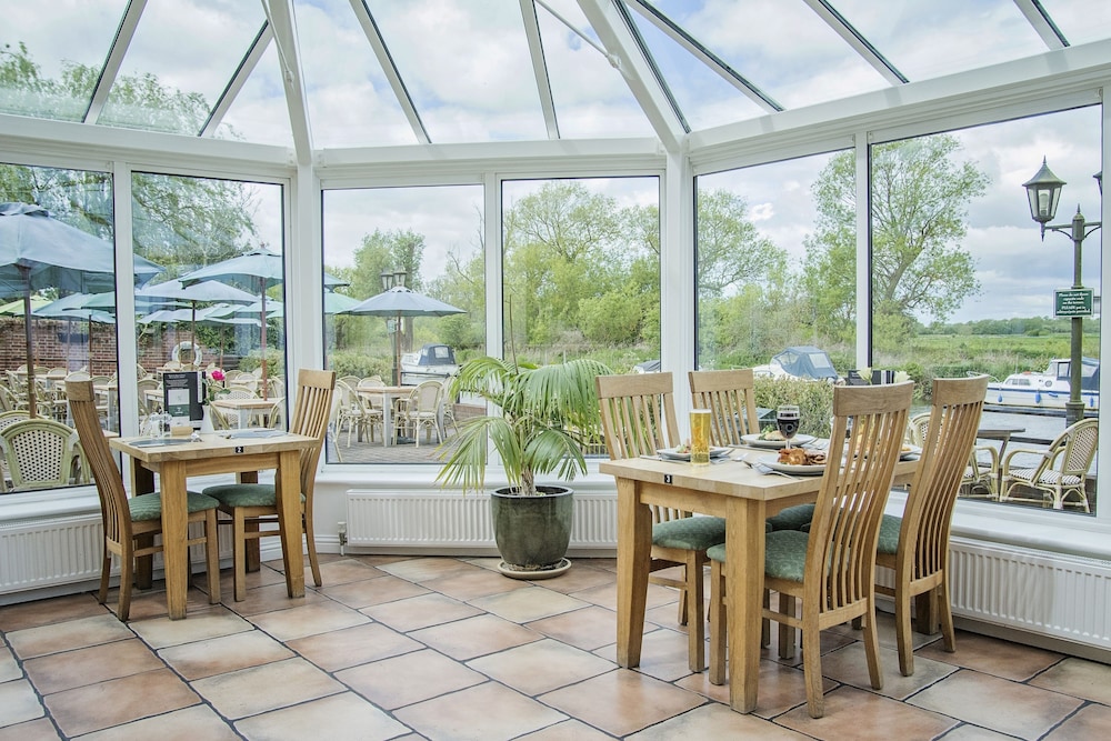 The Waveney House Hotel 43/58