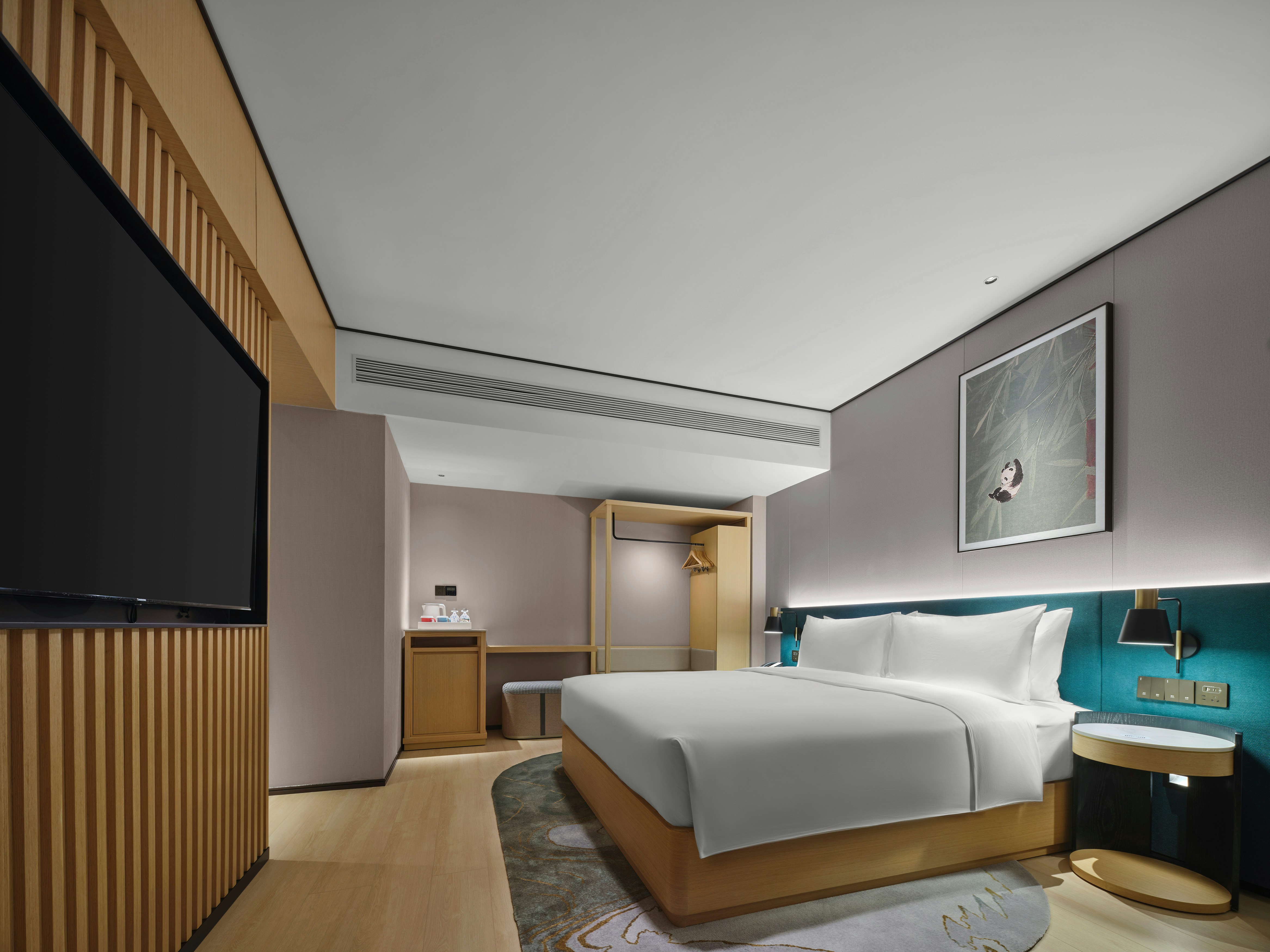 PREMIUM, KING BED, SOFA