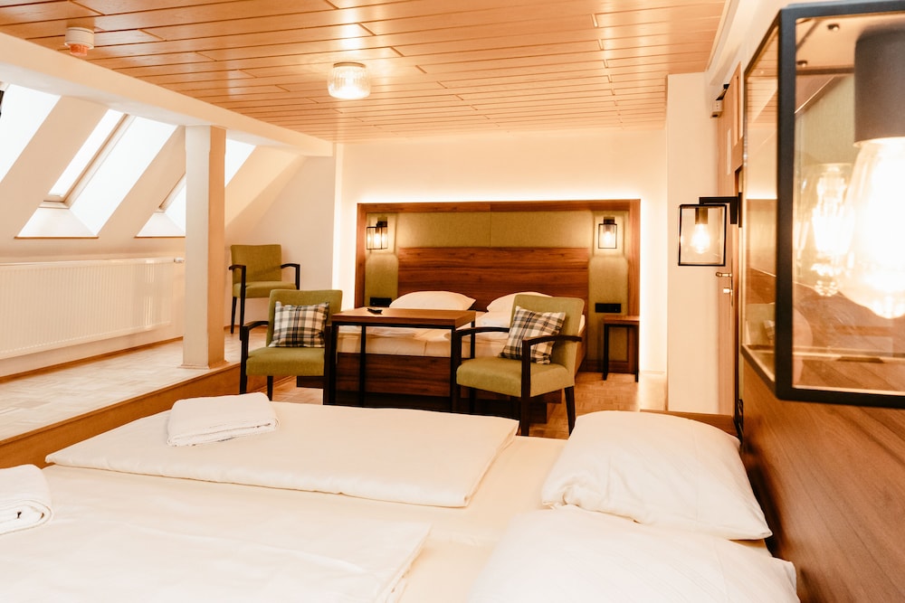 Hotel Gasthof Goldener Greifen 22/50