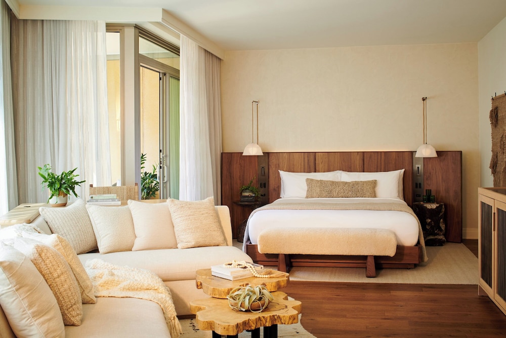 Junior Suite, King Bed, Sofa, Terrace