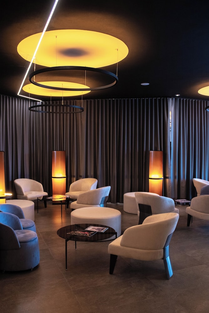 Hotel Casino Via Dorada 20/50