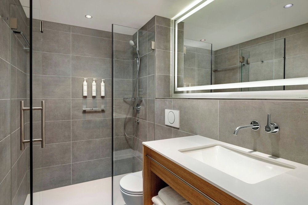 Courtyard By Marriott Biel/Bienne 48/50