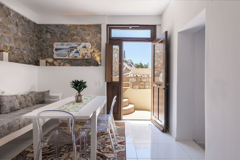 Zatrikion Villas Santorini 35/47