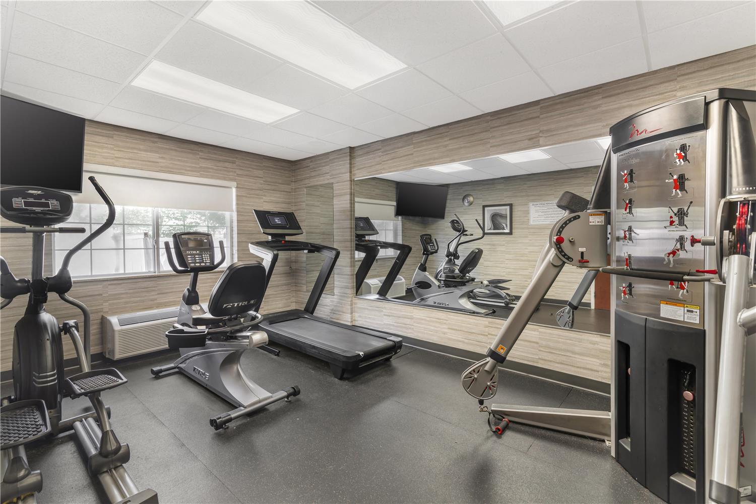 Best Western Concord Inn & Suites 19/31